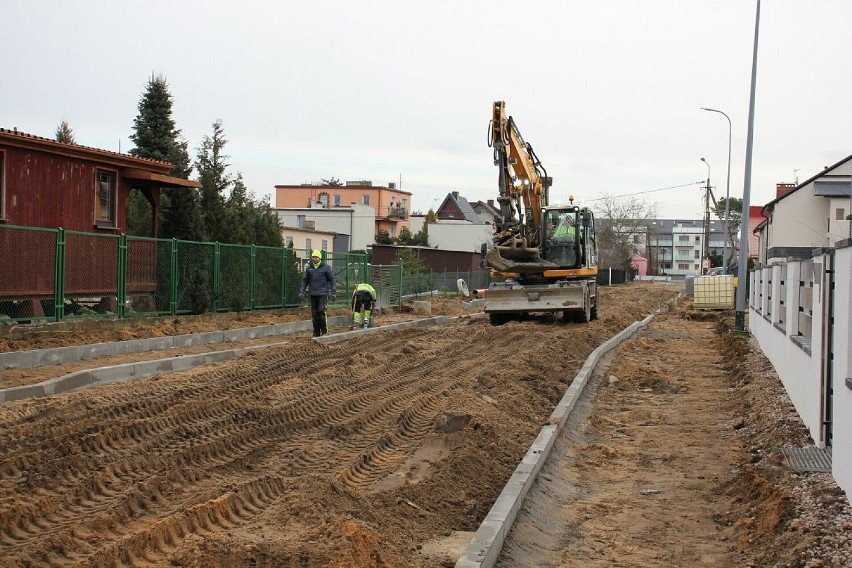 Ruszyła przebudowa ulicy Mikołajczyka w Lęborku. Blisko pół km ulicy zyska nową nawierzchnię i chodniki