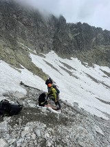 31-letni Polak poślizgnął się na śniegu w Tatrach Słowackich. Miał poważne obrażenia