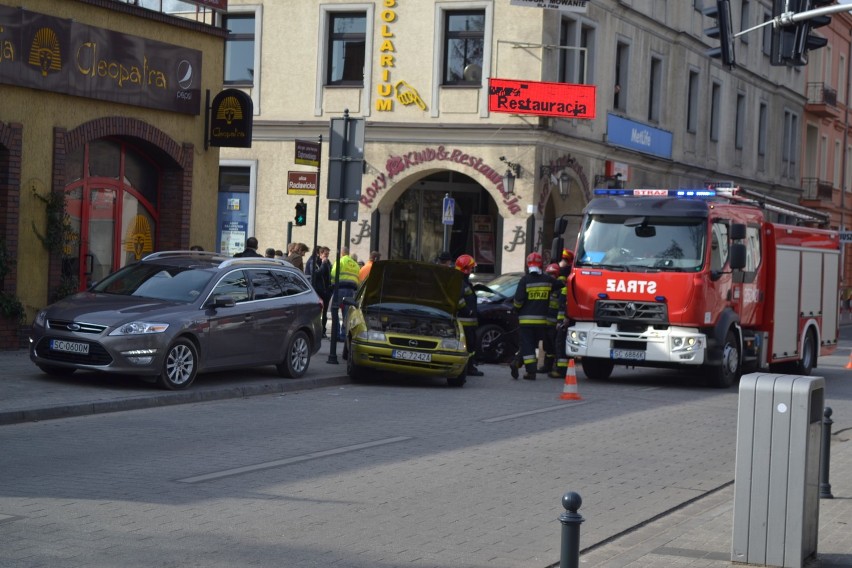 Częstochowa: wypadek na skrzyżowaniu ul. Dąbrowskiego z Racławicką