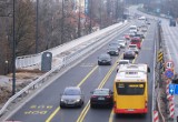 Nowy wiadukt Trasy Łazienkowskiej jest już otwarty. Został oddany do użytku przed terminem. Zmiany dla kierowców i autobusów