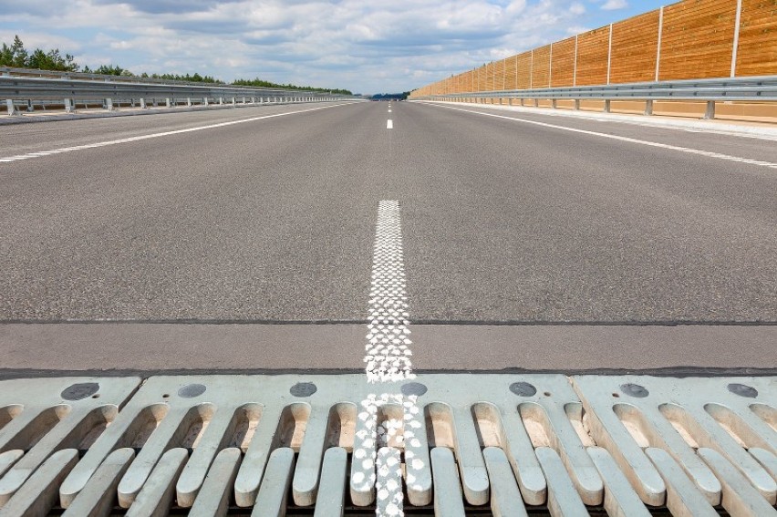 Kłopoty na S1 w Bielsku-Białej. Uszkodzona dylatacja. Efekt? Ograniczenie do 60 km/h