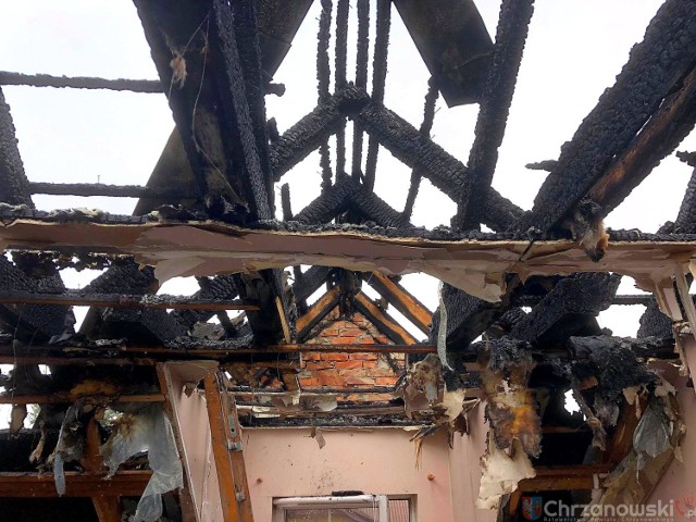 Ogień strawił całą konstrukcję wraz z poszyciem dachowym