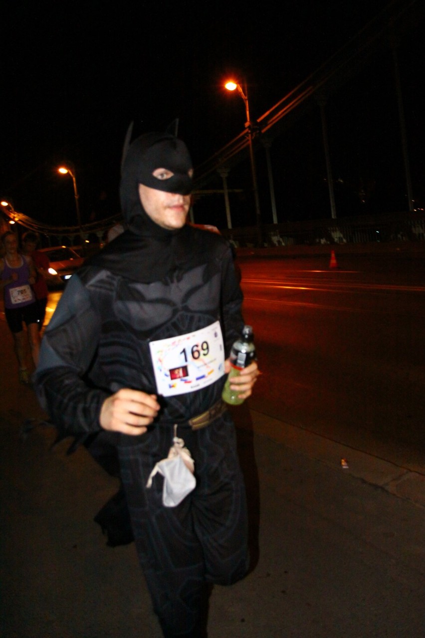 Nieoficjalny Nocny Wrocław Półmaraton 2013