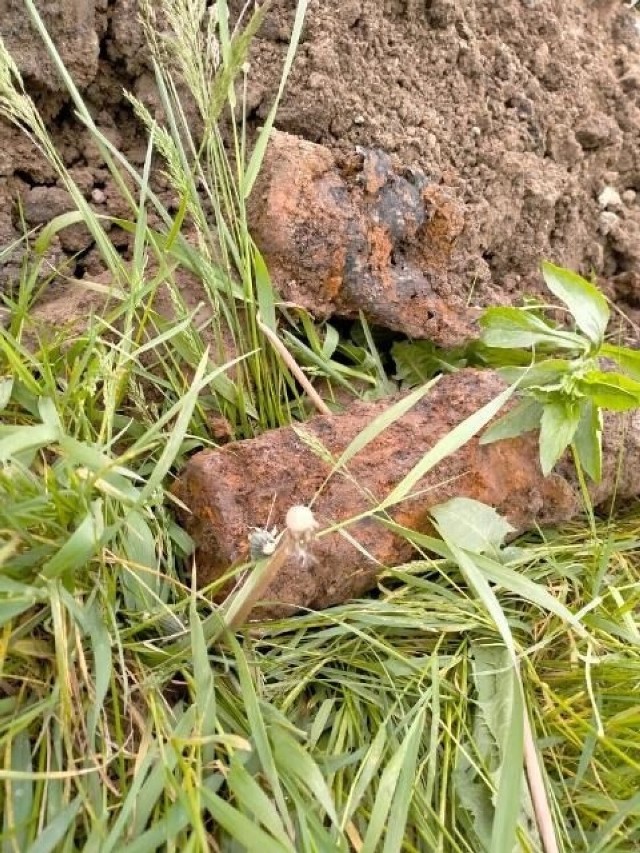 O znalezisku zostali powiadomieni saperzy z 21 Batalionu Wojska Polskiego w Rzeszowie, którzy zabezpieczyli i wywieźli niewybuchy do miejsca jego neutralizacji