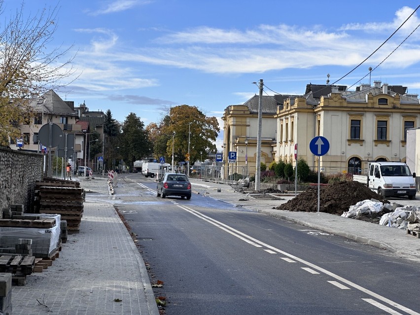 Ulica Poniatowskiego w Bochni jest już gotowa, trwają...