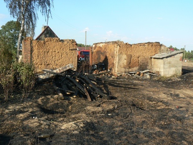 Spłonęła stodoła w Teodorowie, gm. Ślesin