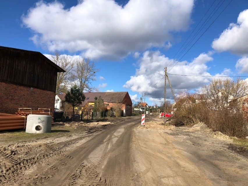 Postępy remontu drogi w Warszkowie