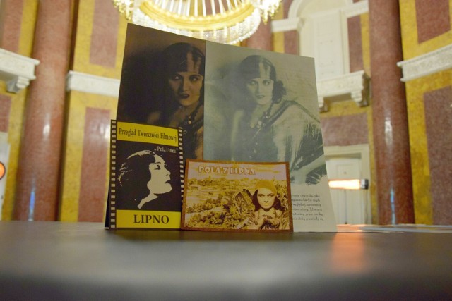 Zbiór pamiątek z Polą Negri w roli głównej można oglądać w ramach zwiedzania Pałacu Lubostroń do 20 marca br. włącznie.
