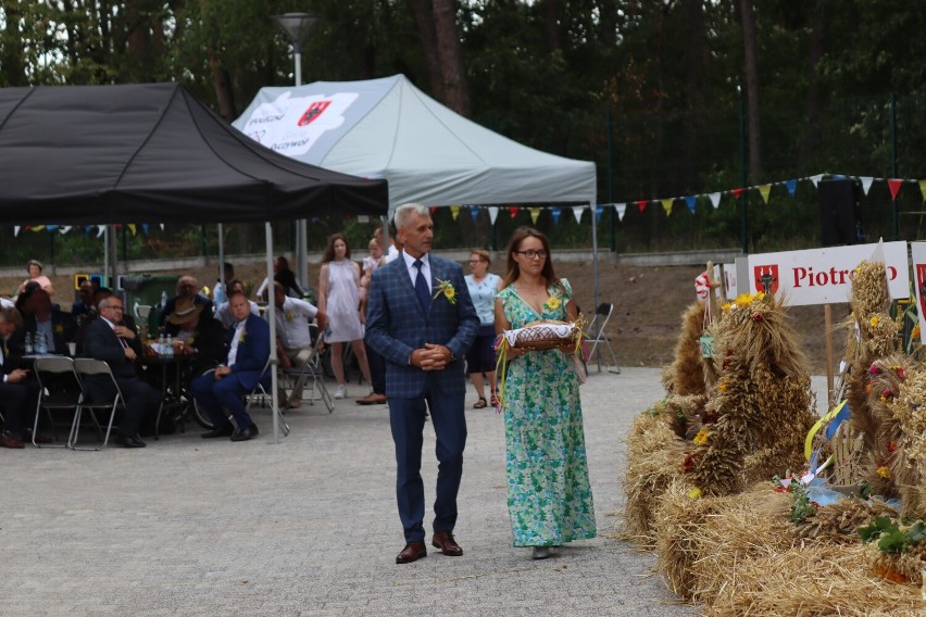 Dożynki Ryczywół 2022. Rolnicy podziękowali za tegoroczne plony [ZDJĘCIA cz.3]