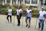 Spacer po zdrowie. Jadwiga Emilewicz zaprosiła seniorki z powiatu poznańskiego na wspólny Nordic Walking