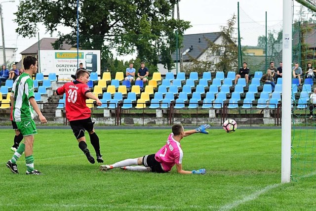 Gola na 6:1 dla Krajny zdobywa Cyprian Błaszczyński (nr 20).