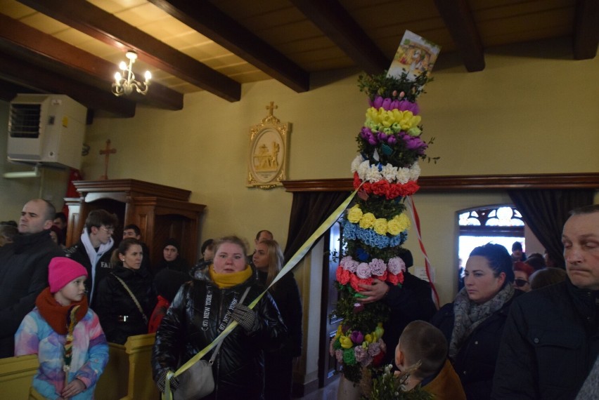 Palmy wielkanocne w Łubowie. W kościele ogłoszono wyniki konkursu na najpiękniejsze palmy