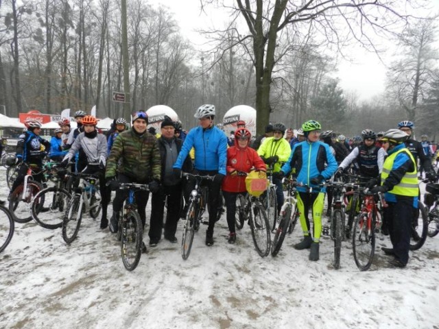 300 rowerzystów powitało Nowy Rok nad Rusałką