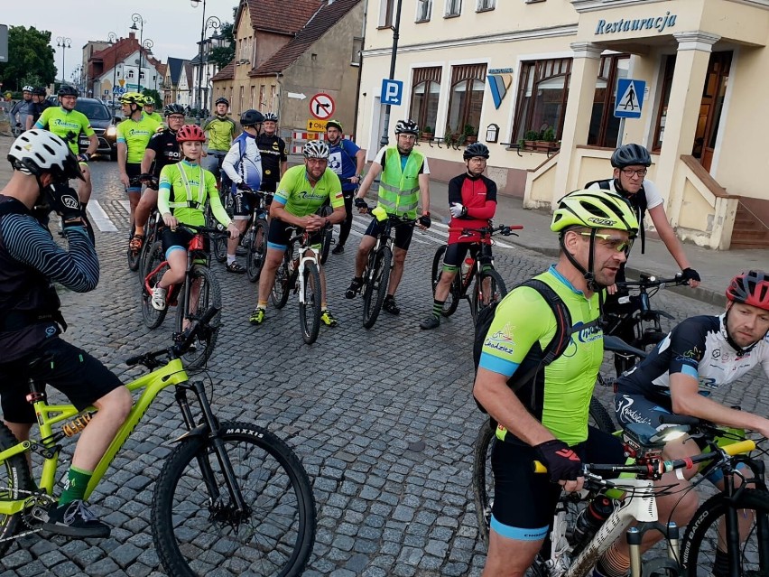 Noc Kupały na dwóch kółkach. Wjazd na Gontyniec rowerzystów z ChTR