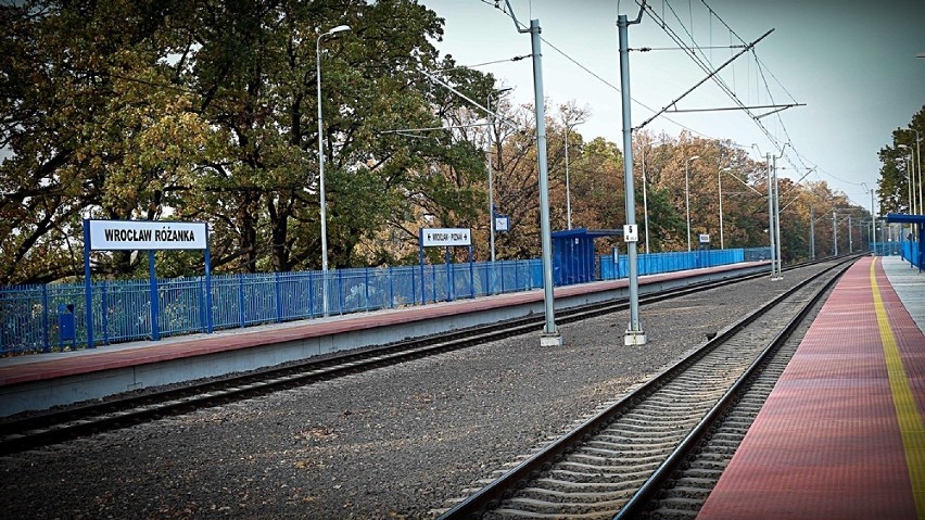Jest nowa stacja PKP "Wrocław Różanka" - tuż obok cmentarza Osobowickiego