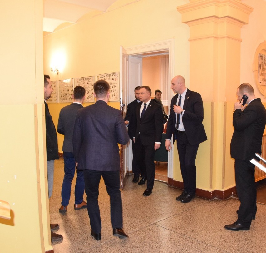 Na spotkanie z prezydentem Andrzejem Dudą, ubiegającym się o...