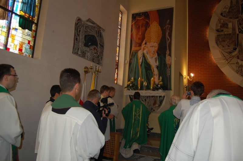 Relikwie błogosławionego Jana Pawła II