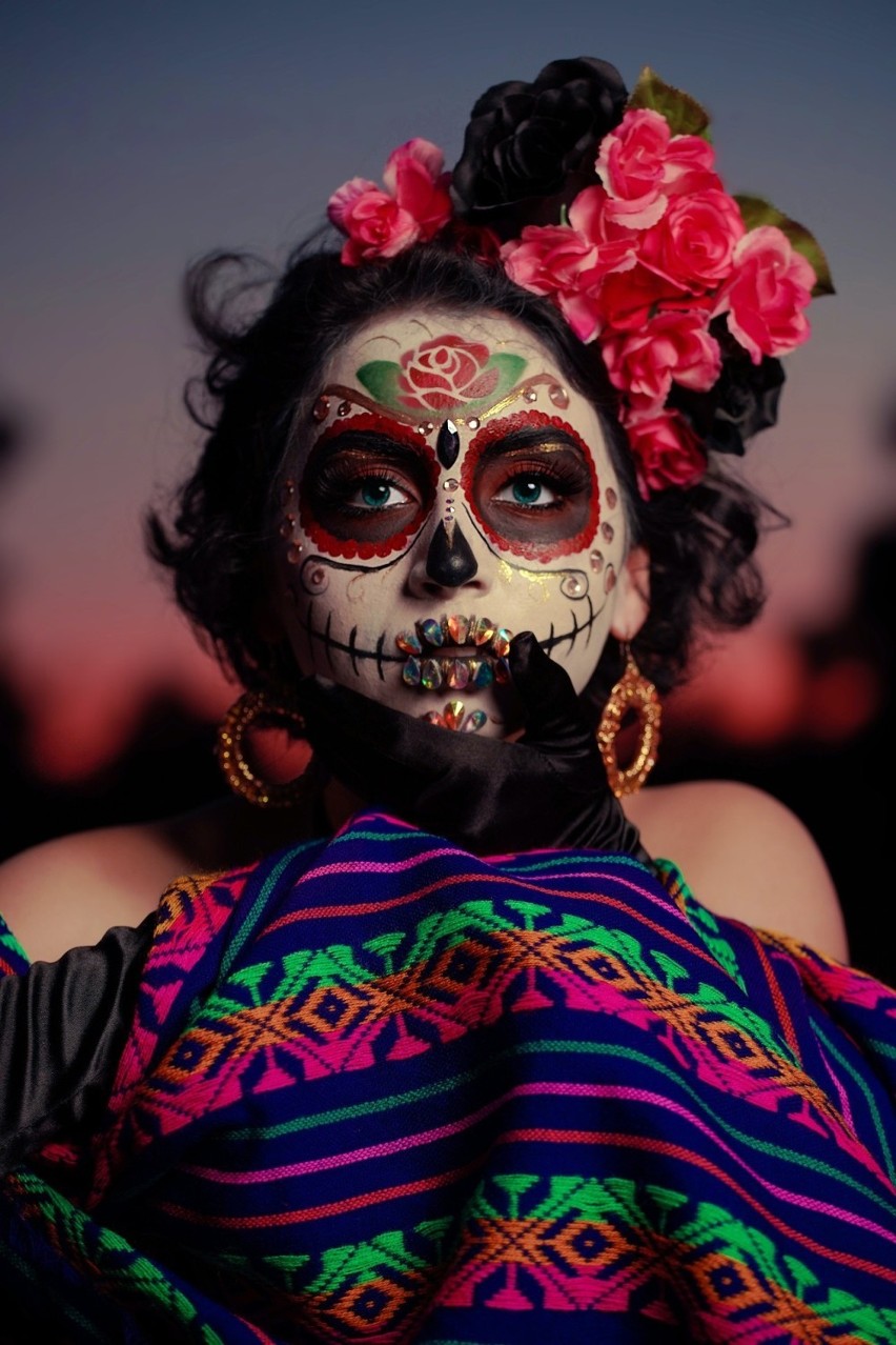 Kobieta przebrana za Czaszkową Katarzynę (Calavera Catrina),...