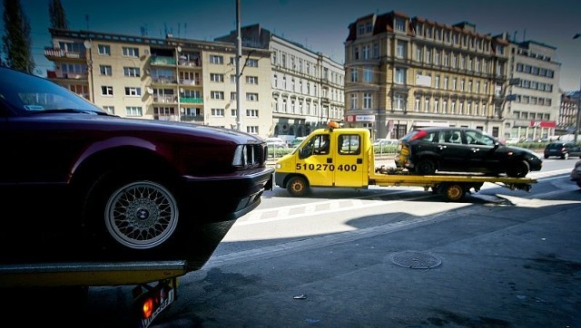 Źle zaparkowany samochód zostanie odcholowany