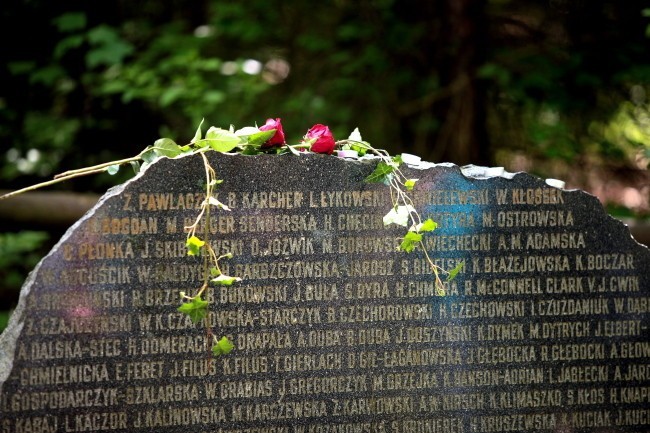 25 lat temu 183 osoby zginęły w katastrofie w  Lesie Kabackim [ZDJĘCIA]