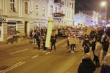 Kwidzyn. Kobiety protestowały już po raz czwarty. Uliczna demonstracja przerodziła się w happening