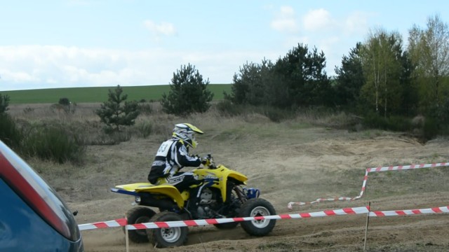 W Janczewie otwarto sezon. Na trasę wyruszyli miłośnicy tzw. off-roadu.