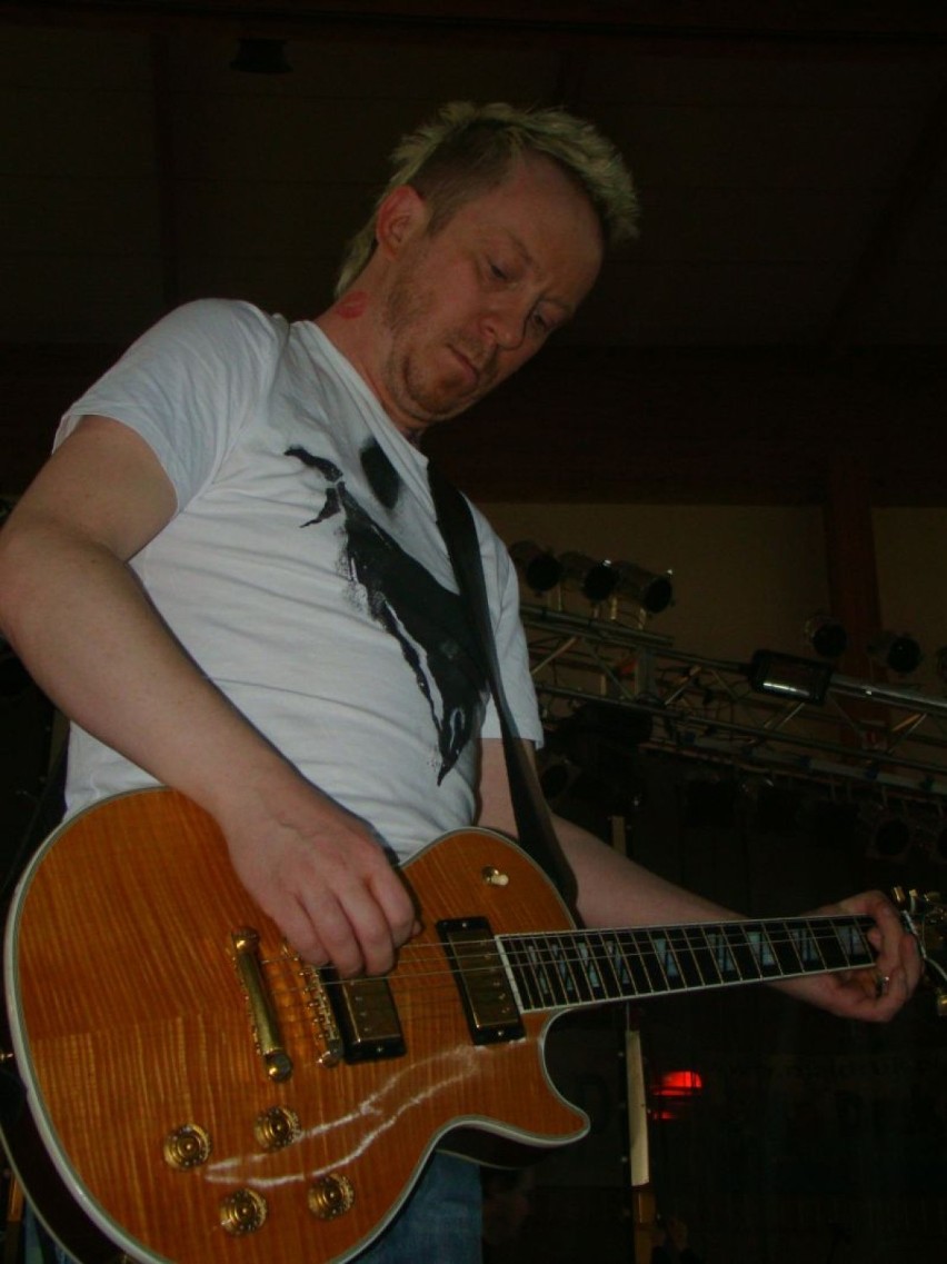 Tomek Lubert - gitarzysta zespołu Volver