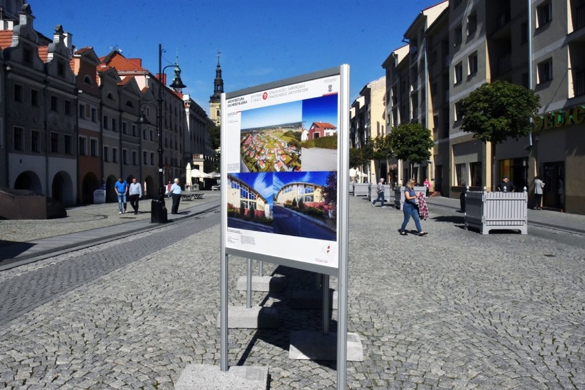 Architektura Dolnego Śląska, plenerowa wystawa w Legnicy