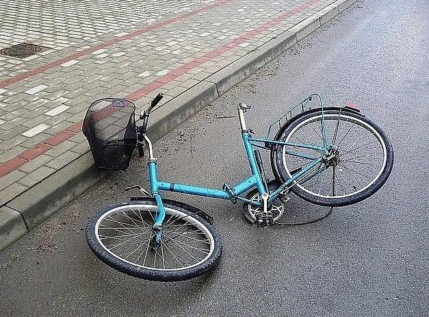 Potrącenie rowerzystki w  Woli Dalszej. Kobieta nie żyje.