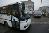 Wypadek autobusu 910 we Wrocławiu (ZDJĘCIA)