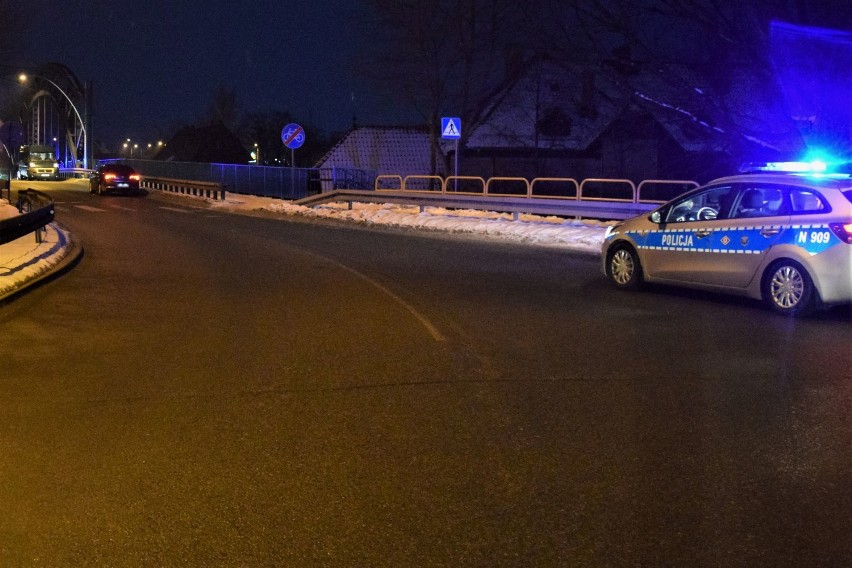 Potrącenie na przejściu dla pieszych w Bytowie. Policja apeluje o ostrożność