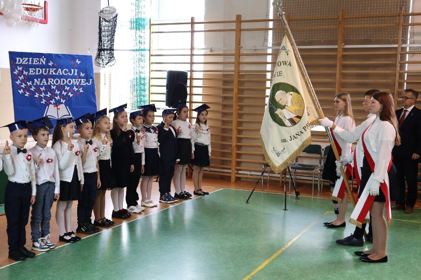 W Szkole Podstawowej w Borkowie połączono Dzień Edukacji...