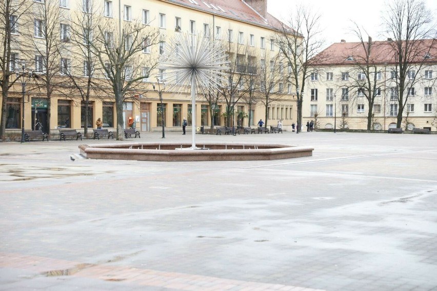 Plac Baczyńskiego w Tychach będzie bardziej zielony, część betonowej kostki zostanie zdjęta. Zobacz ZDJĘCIA i WIZUALIZACJE