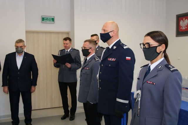 W czwartek odbyło się pożegnanie komendanta Macieja Lewandowskiego i jednocześnie przejęcie nowych obowiązków przez Małgorzatę Jorkę.