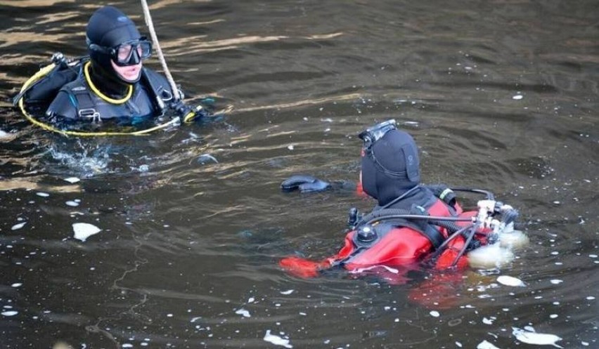 Dzikie Kolonia. Trwają poszukiwania 21-latka, który wszedł do rzeki Supraśl