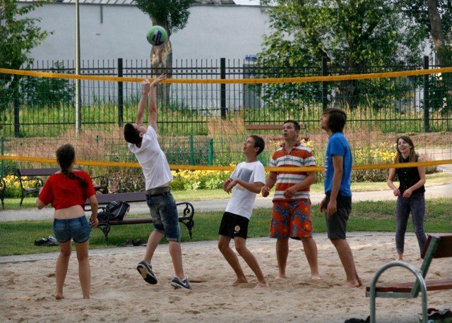 Odpoczywaj na sportowo we Wrocławiu 

Gdy pogoda dopisuje, grzechem byłoby ten czas zmarnować siedząc w domu. Warto wyjść z domu i poprawić swoją kondycję. Sprawdźcie, gdzie możecie to zrobić we Wrocławiu. Podpowiadamy!