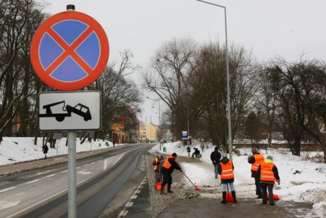 Czytelnik zwrócił nam uwagę, że zakaz zatrzymywania przy ulicy Krasińskiego utrudnia działalność przedsiębiorcom.