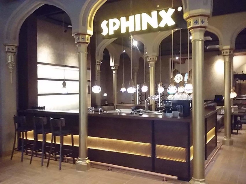 Wnętrze restauracji Sphinx na dworcu Wrocław Główny