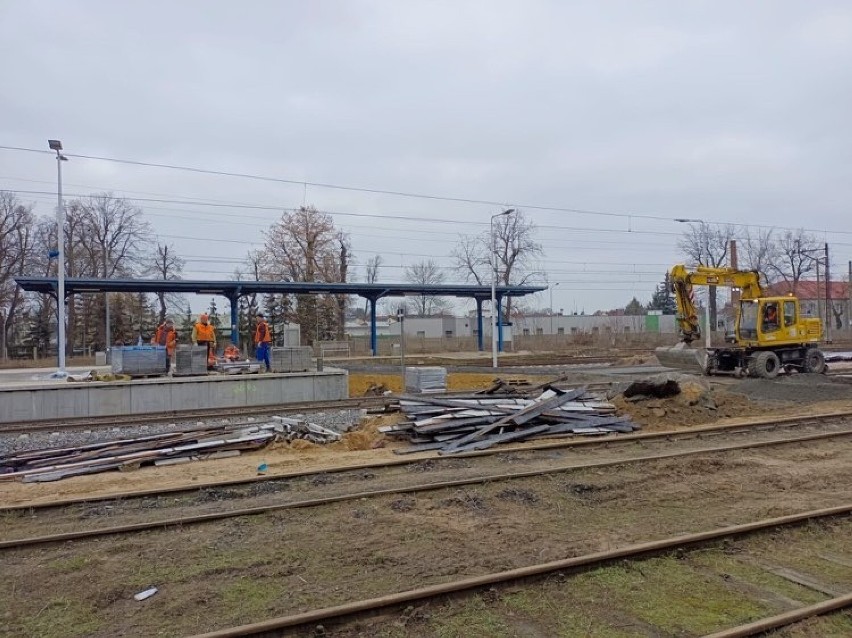 Stan robót remontu na stacji PKP Sulechów - luty 2023