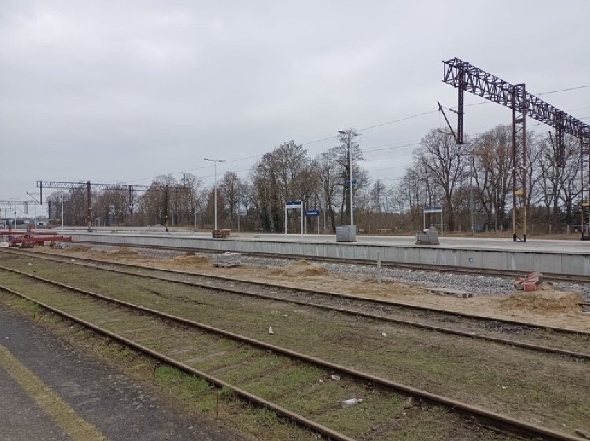 Stan robót remontu na stacji PKP Sulechów - luty 2023
