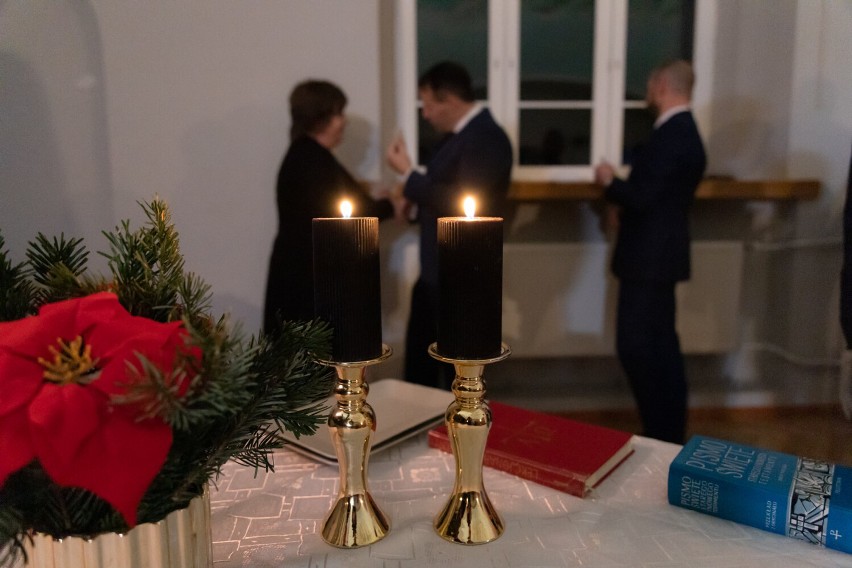 Nietypowe jasełka w Różanymstoku. Przekrój opowieści biblijnej do narodzin Chrystusa przedstawiony w teatrze cieni 