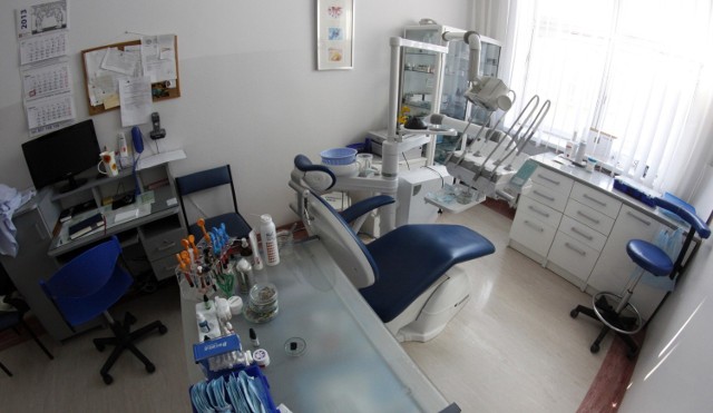Od czterech miesięcy NFZ w Bydgoszczy nie może znaleźć chętnego stomatologa, który chciałby świadczyć pomoc w dni wolne, nocą i w święta.