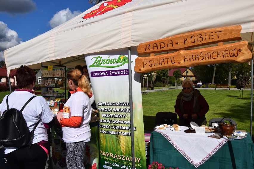 Mieszkańcy Kraśnika wzięli udział w akcji "Spacer po zdrowie - Zaproś swojego lekarza" (ZDJĘCIA)