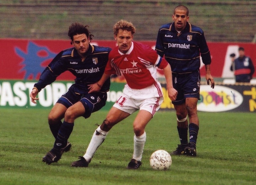 Tomasz Kulawik w meczu z Parmą (1998)