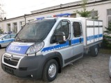 Dolnośląska policja będzie miała 23 nowe samochody, w tym furgon do przewozu psów [foto, wideo]