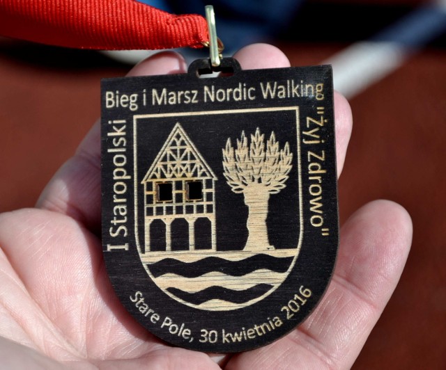 Pierwsza edycja Staropolskiego Biegu i Marszu Nordic Walking "Żyj Zdrowo".