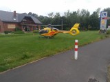 Mężczyzna trafił śmigłowcem do szpitala w Ostrowie