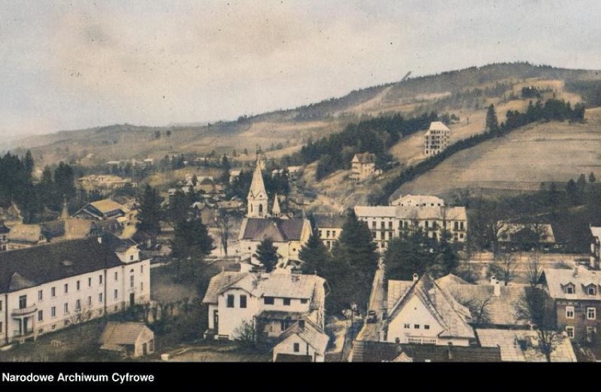 Krynica na starej fotografii. Zobacz jak wyglądało sądeckie uzdrowisko 100 lat temu. Kolorowe zdjęcia z NAC [25.01.2023]