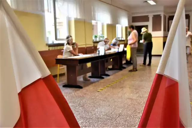W mieście Darłowo do spisu wyborców dopisało się 1071 osób. Tutaj ratusz informuje, że dane są podane na bieżąco z uwzględnieniem też I tury wyborów.