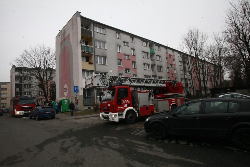 Wybuch gazu w bloku na Dąbrowskiego w Łodzi.